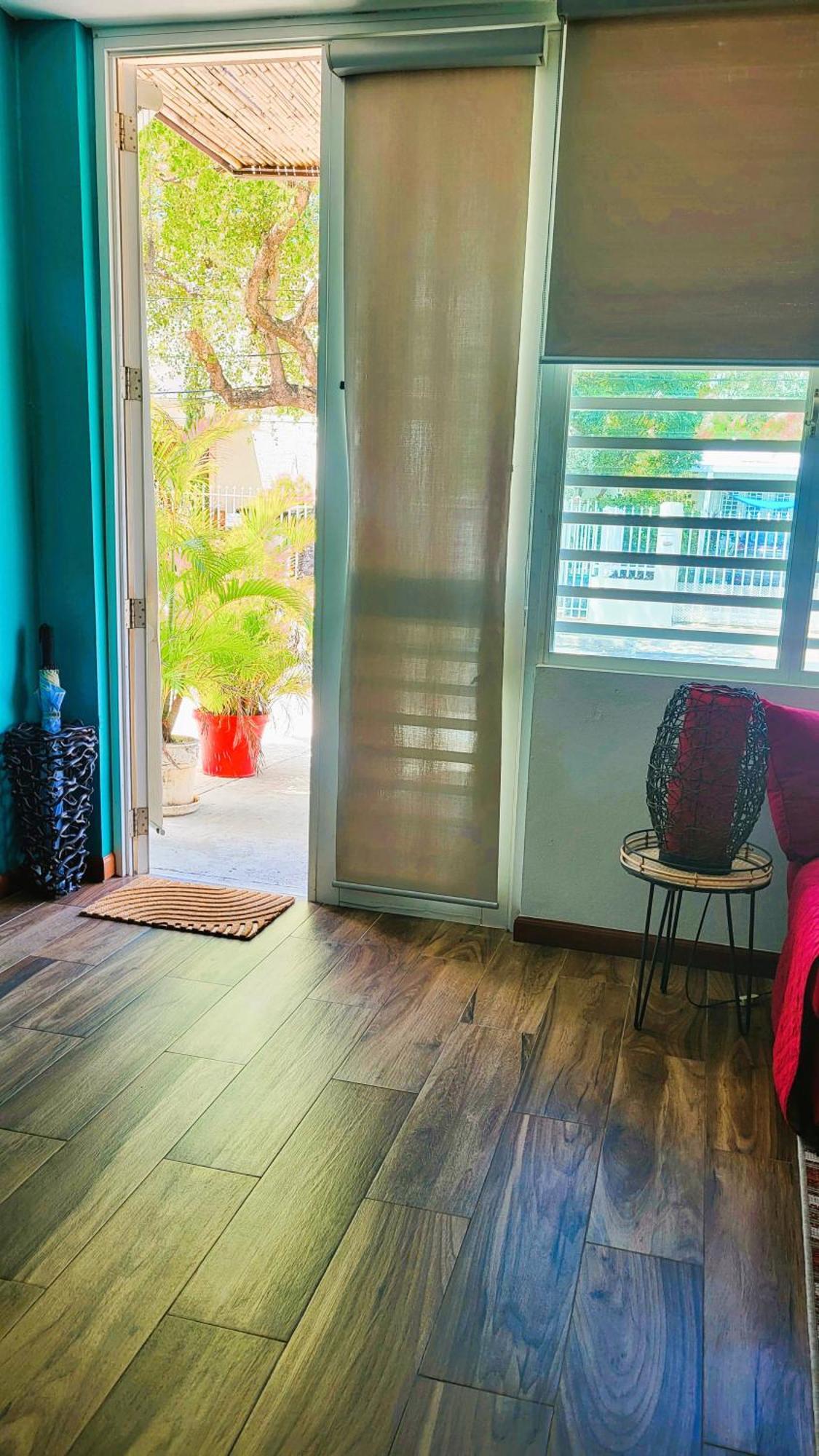 Cozybeach Large 1Bdrapt 50 Steps From Atlantic Ocean Private Street Between Ocean Park & Isla Verde 5 Mins From Airport San Juan Exteriör bild